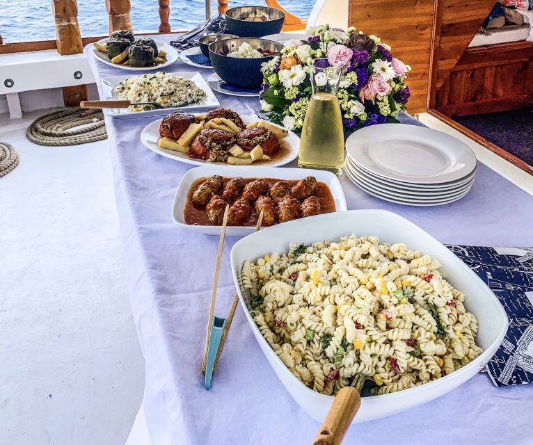 Rhodes: Cruise with 3 Stops, Lunch and Unlimited Drinks - Setting out from Mandraki Harbour