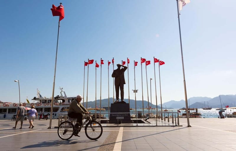 Rhodes: Marmaris Day Trip by High-Speed Boat - Four hours among Marmaris Castle, the bazaar, and the marina