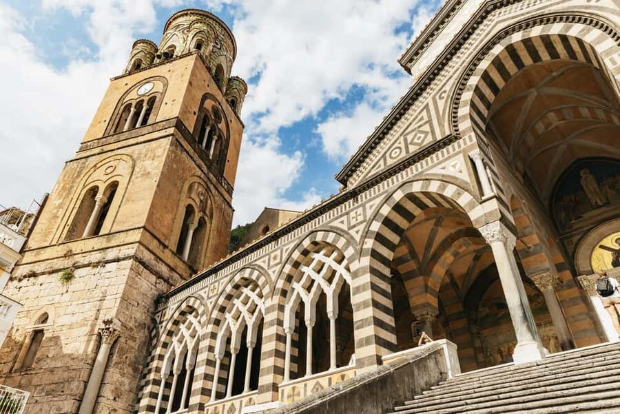 Rome: Amalfi Coast & Positano Day Trip with Coastal Cruise - Guides, group care, and the importance of timing