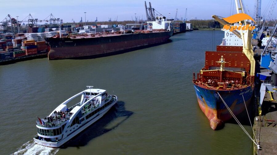 Rotterdam: Harbor Sightseeing Cruise - The 75-minute route, from Willemsplein to the docks