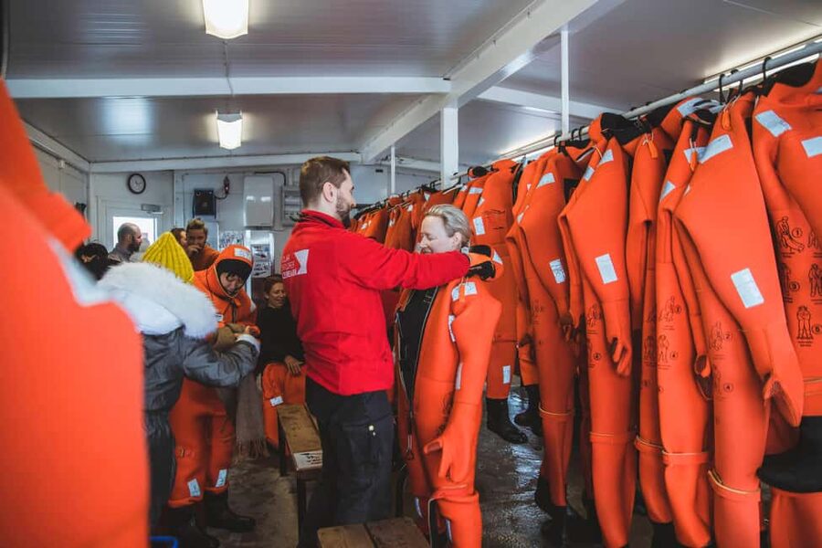 Rovaniemi: Icebreaker Cruise with Ice Floating and Transfer - What $553 really buys you