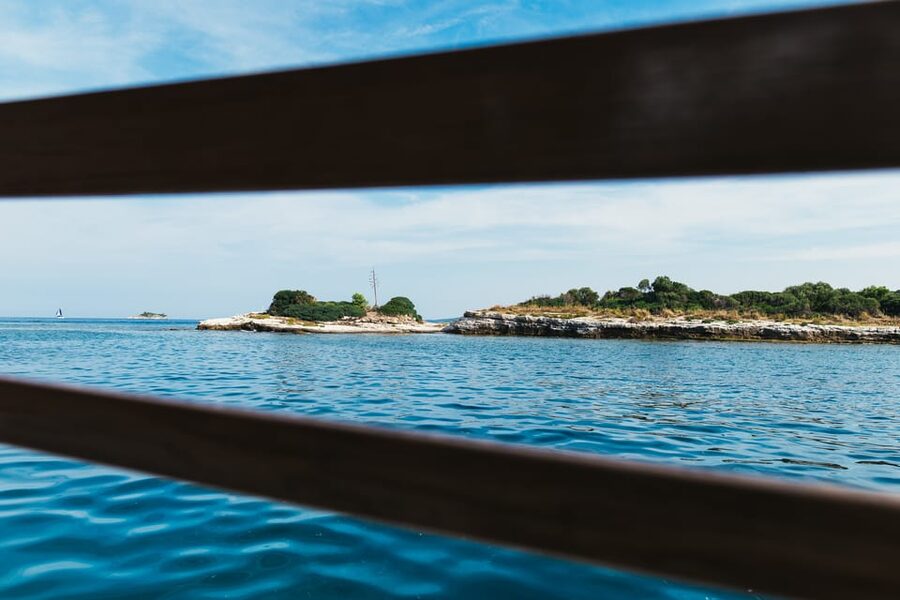 Rovinj: Sunset Cruise with Swim Stop, Drinks, and Fruits - Who will enjoy this most?