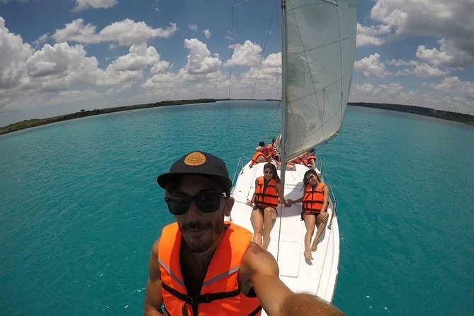 Sailing Tour through the Laguna de los Siete Colores - Pirate Canal, a swim with a story