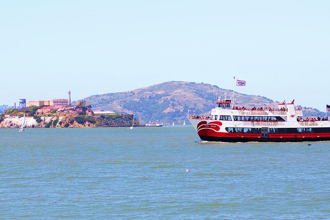 San Francisco: Golden Gate Bay Cruise (60 Minutes) - Audio narration and language choices