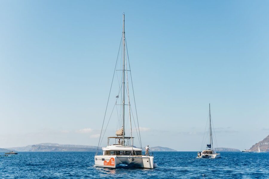 Santorini: Luxury Catamaran Day Trip with Meal and Open Bar - The best parts of this Santorini catamaran cruise