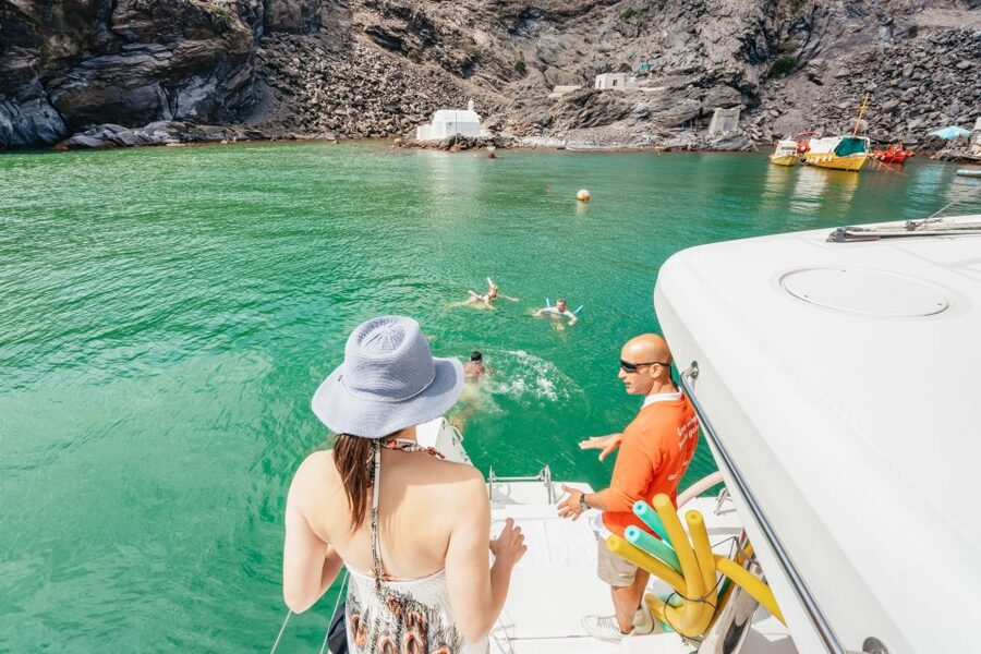 Santorini: Luxury Catamaran Day Trip with Meal and Open Bar - The volcanic hot springs, with realistic expectations