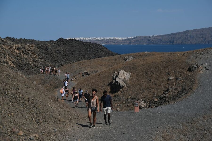 Santorini: Volcano and Hot Springs Sunset Dinner Cruise - Key points to know