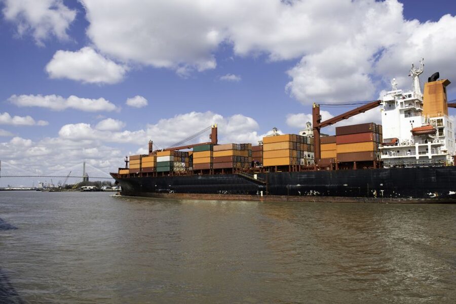 Savannah: Riverboat Narrated Harbor Sightseeing Cruise - Food, drinks, and the no-buffet detail
