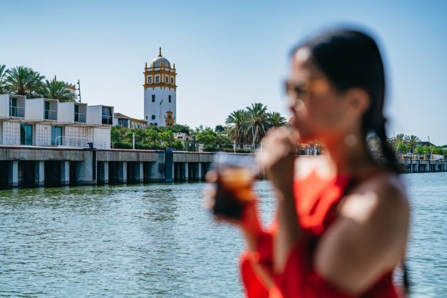 Seville: 1-Hour Guadalquivir River Sightseeing Eco Cruise - A drink, some shade, and a quiet hour