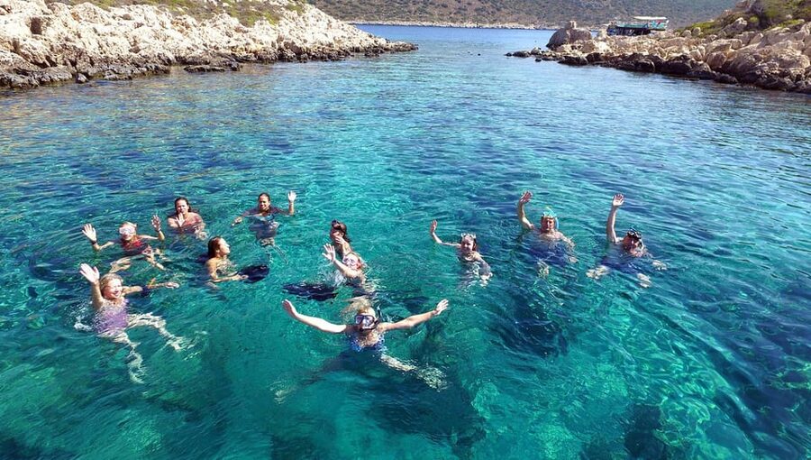 Side: Dolphin Island Boat Trip with Lunch & Unlimited Drinks - Side’s ancient sights are best viewed from offshore