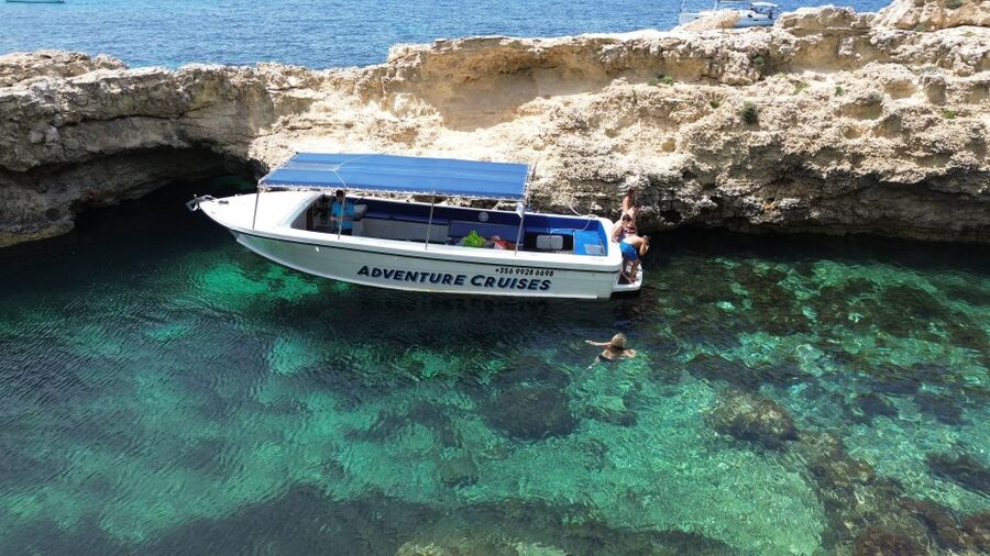 Sliema: Boat Trip to Comino Blue Lagoon, Gozo, and Caves - What the boat setup means for you