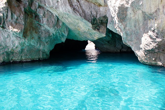 Small Group Capri Island Boat Ride with Swimming and Limoncello - Who will get the most from this Capri boat ride
