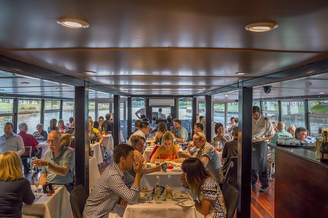 Spirit of Melbourne Dinner Cruise on the Yarra River - A four-course dinner with a generous drinks package