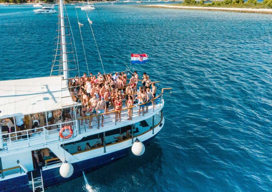 Split: Blue Lagoon Boat Party, Djs, Swim, Shots & AfterParty - What This Split Boat Party Really Is