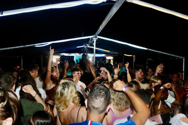 Split: Night Boat Party with DJ, Free Shots & After-Party - Final call: Is this Split’s right night out for you?