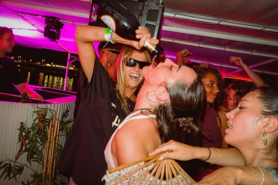 Split: Night Boat Party with Free Shots, Dj and After Party - The main trade-offs before booking