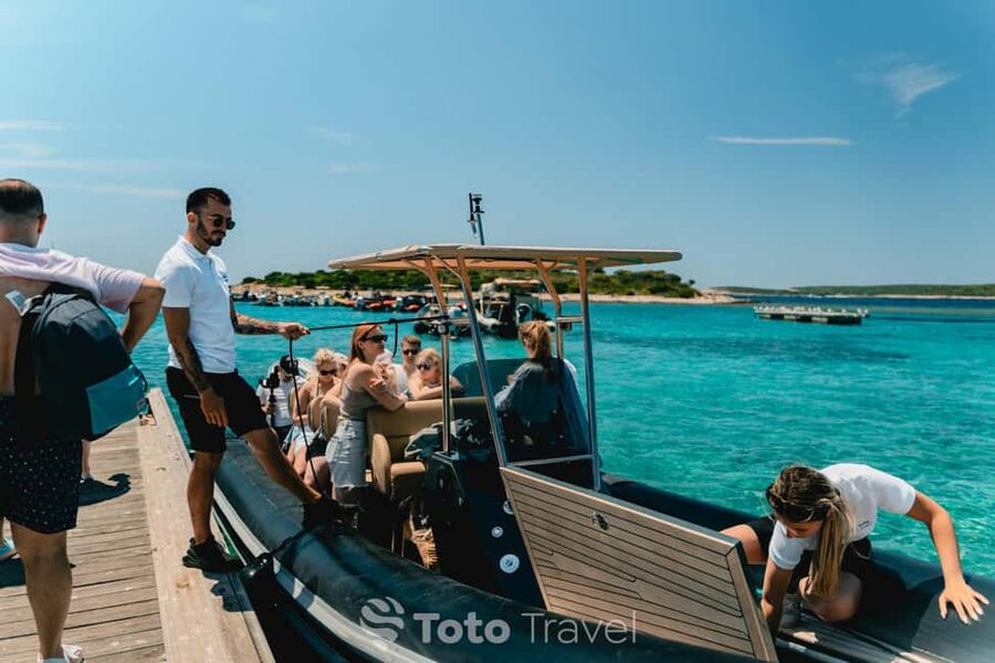 Split/Podstrana: Blue Cave, Hvar & 6 Islands Speedboat Trip - Guides, group size, and the human side of the trip