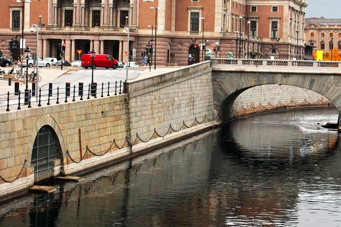 Stockholm: Highlights Boat Tour - Gamla Stan and the historic waterfront