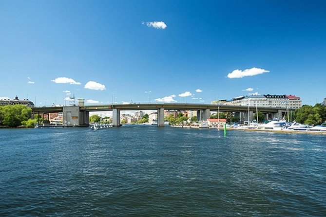 Stockholm: Highlights Boat Tour - Södermalm, bridges, and city life