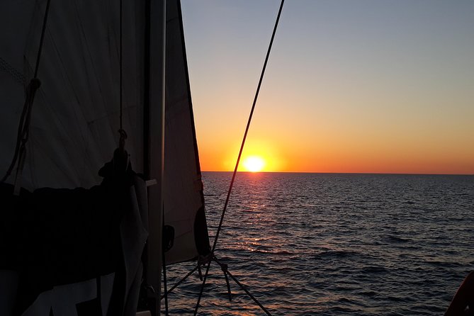 Sunset 3-Hour Cruise from Darwin with Dinner and Sparkling Wine - Who will enjoy this cruise most?