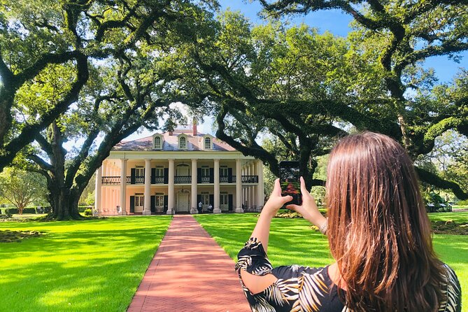 Swamp Boat Ride and Oak Alley Plantation Tour from New Orleans - Leaving the French Quarter at 9am, 11am, or 1pm