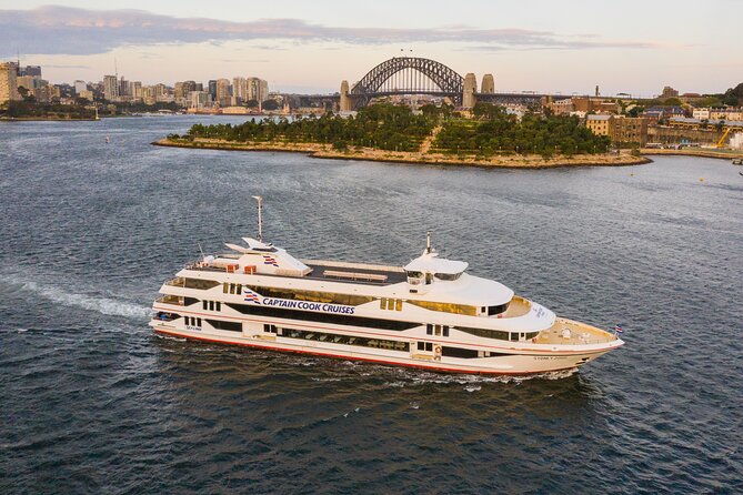 Sydney Harbour Starlight Dinner Cruise from Darling Harbour - Is $111.17 good value?