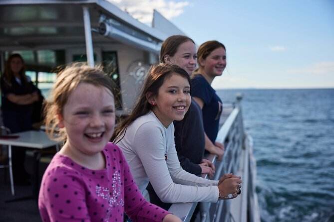 Sydney Whale-Watching Cruise Including Lunch or Breakfast - What the boat is like in practice
