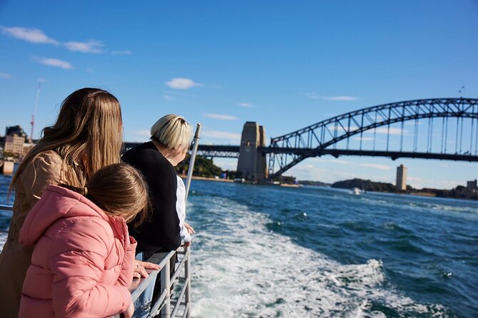 Sydney Whale-Watching Cruise Including Lunch or Breakfast - The harbour sights worth watching for