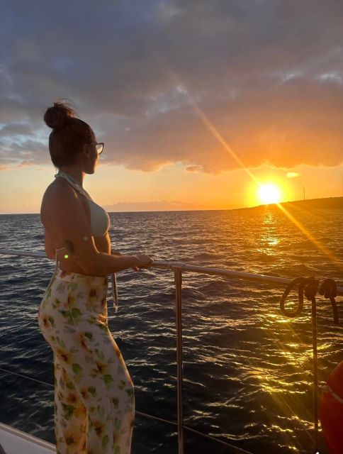 Tenerife: Sunset Catamaran Tour with Transfer, Buff & Drinks - Why the pilot whales make this more than a sunset cruise