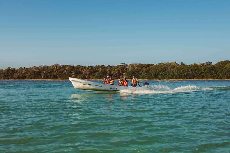 Tulum: Mayan Ruins & Sian Kaan Tour with Boat Ride and Lunch - A local-style lunch after the walking