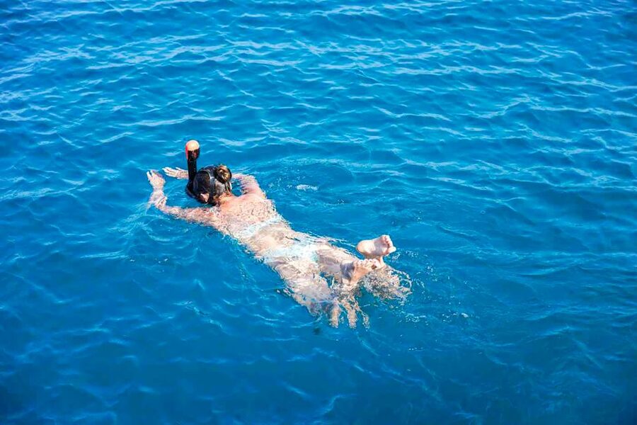 Valencia: Sailing Catamaran with Swimming & Optional DJ - Final call: a good short sea break