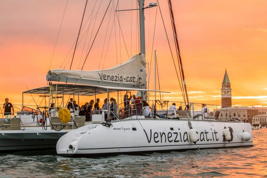 Venice: Catamaran Sunset Jazz Cruise with Aperitivo - Jazz, Bossa, and a Relaxed Soundtrack