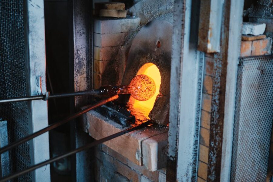 Venice: Murano & Burano Panoramic Boat Tour w/ Glassblowing - The guide and the multilingual commentary
