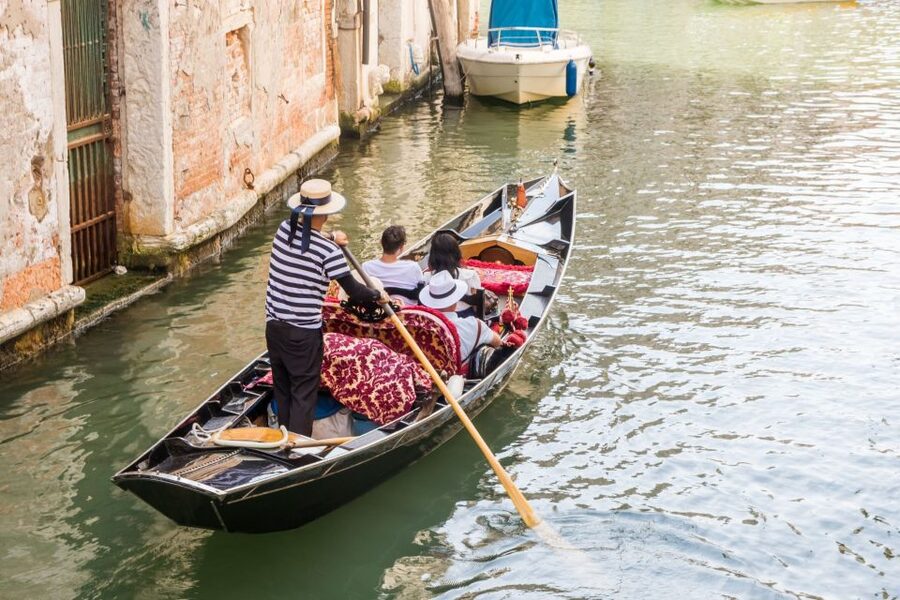 Venice: Private Gondola Cruise for up to 5 Passengers - What you see on the Grand Canal