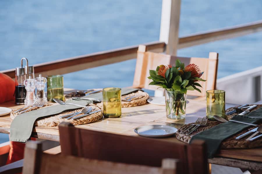 Victoria Falls: Dinner Cruise on the Zambezi River - Why this three-hour Zambezi evening works so well
