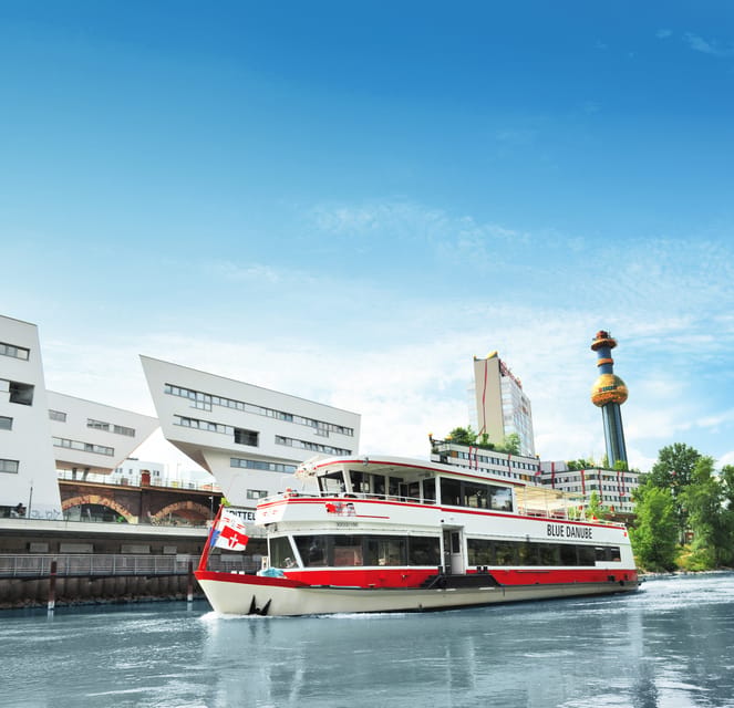 Vienna: City Cruise - Apple strudel and a hot drink
