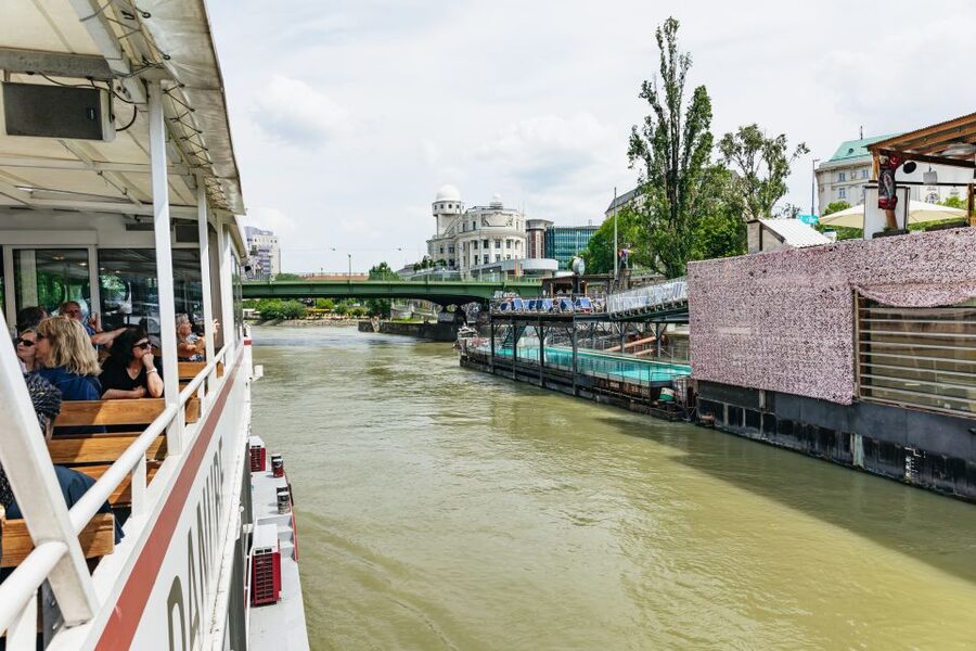 Vienna: City Cruise with Optional Lunch - What you actually see along the 75-minute loop