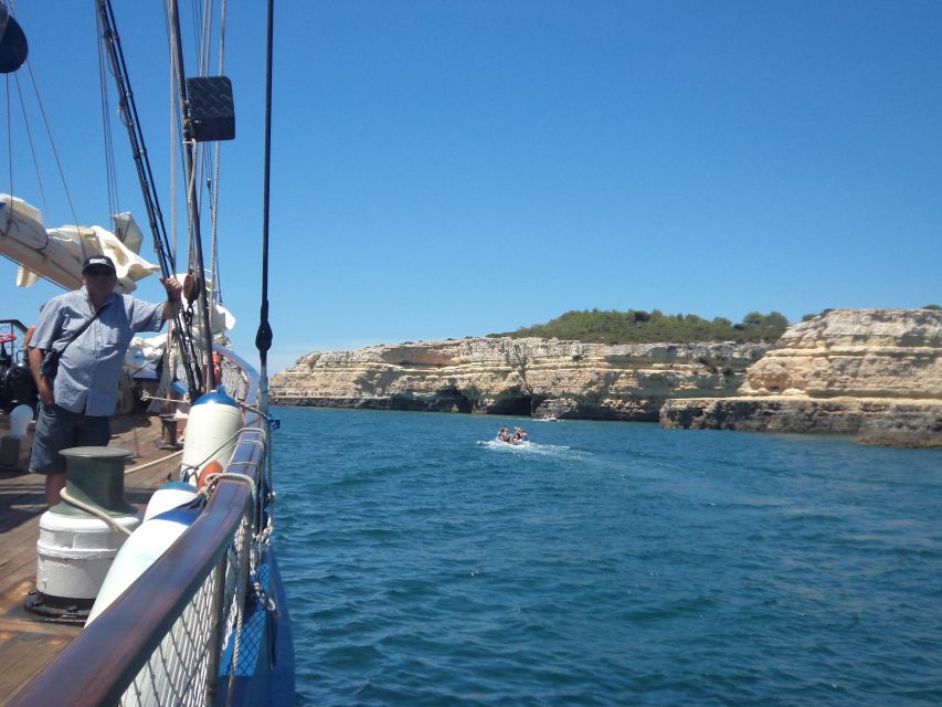 Vilamoura: Algarve Coast 3-Hour Sailing Cruise With Open Bar - Passing Albufeira From the Water