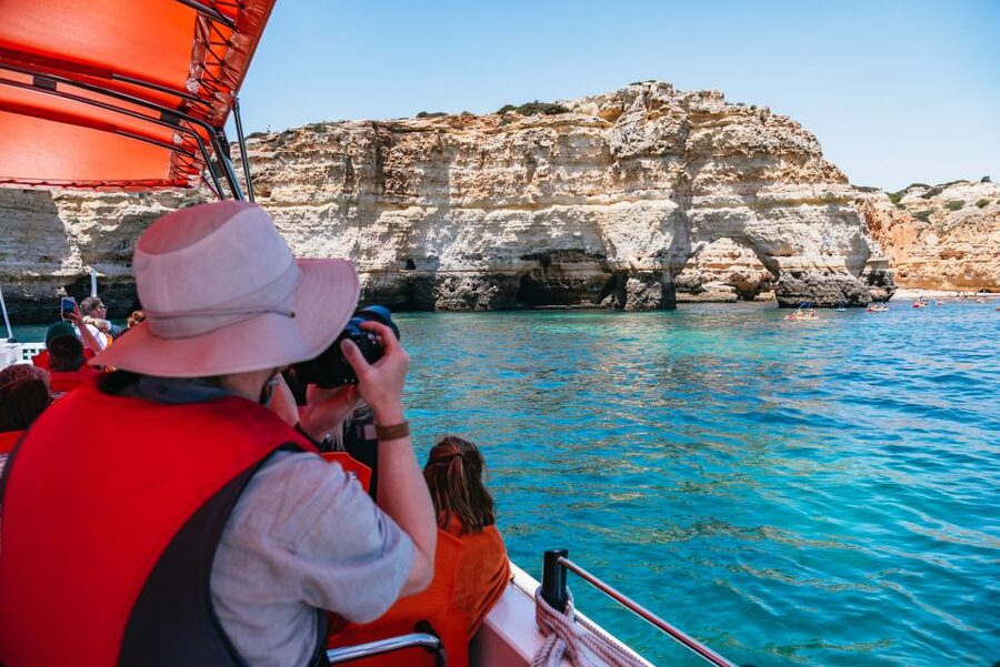 Vilamoura: Benagil Cave Boat Tour with Entry&Dolphin search - Timing, weather, and practical planning