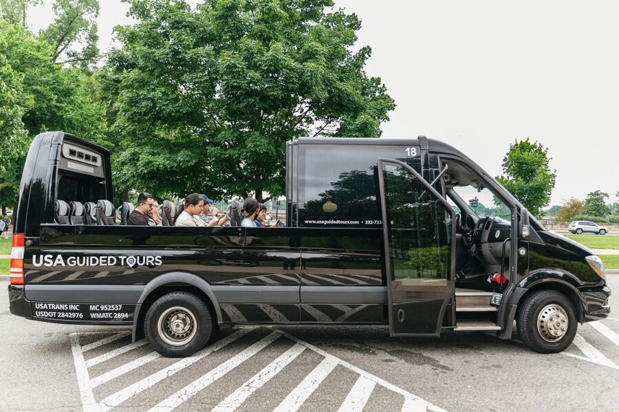 Washington, DC: Full-Day Tour with a Scenic River Cruise - The Mall memorials, from World War II to Jefferson