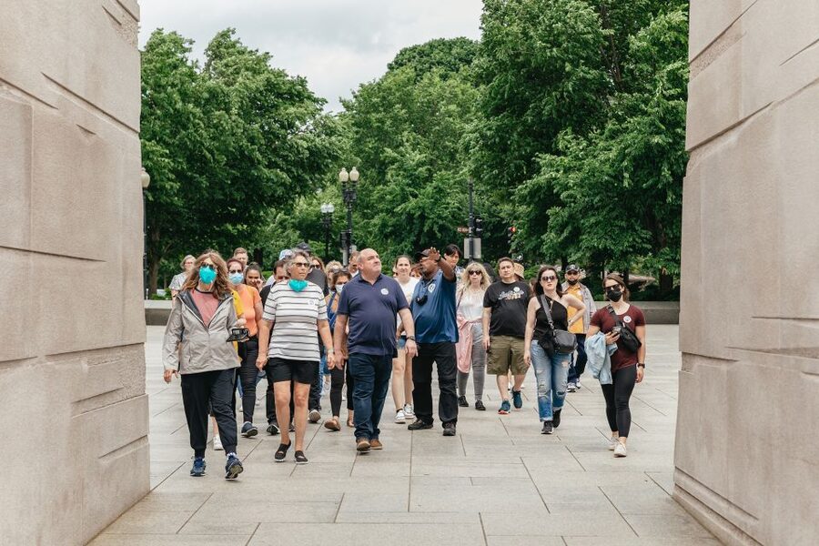 Washington, DC: Full-Day Tour with a Scenic River Cruise - Lincoln, Vietnam, and the most moving stops