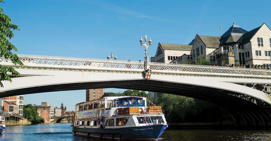 York: Daytime Sightseeing Boat Cruise with Live Commentary - Key points to know before boarding